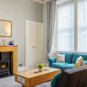  Holiday home Oesis - Stylish Holiday Near Centre